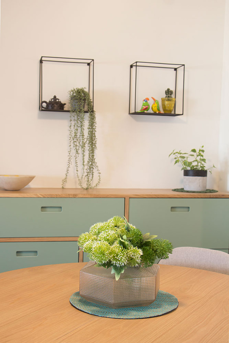 אקססוריז על הקיר