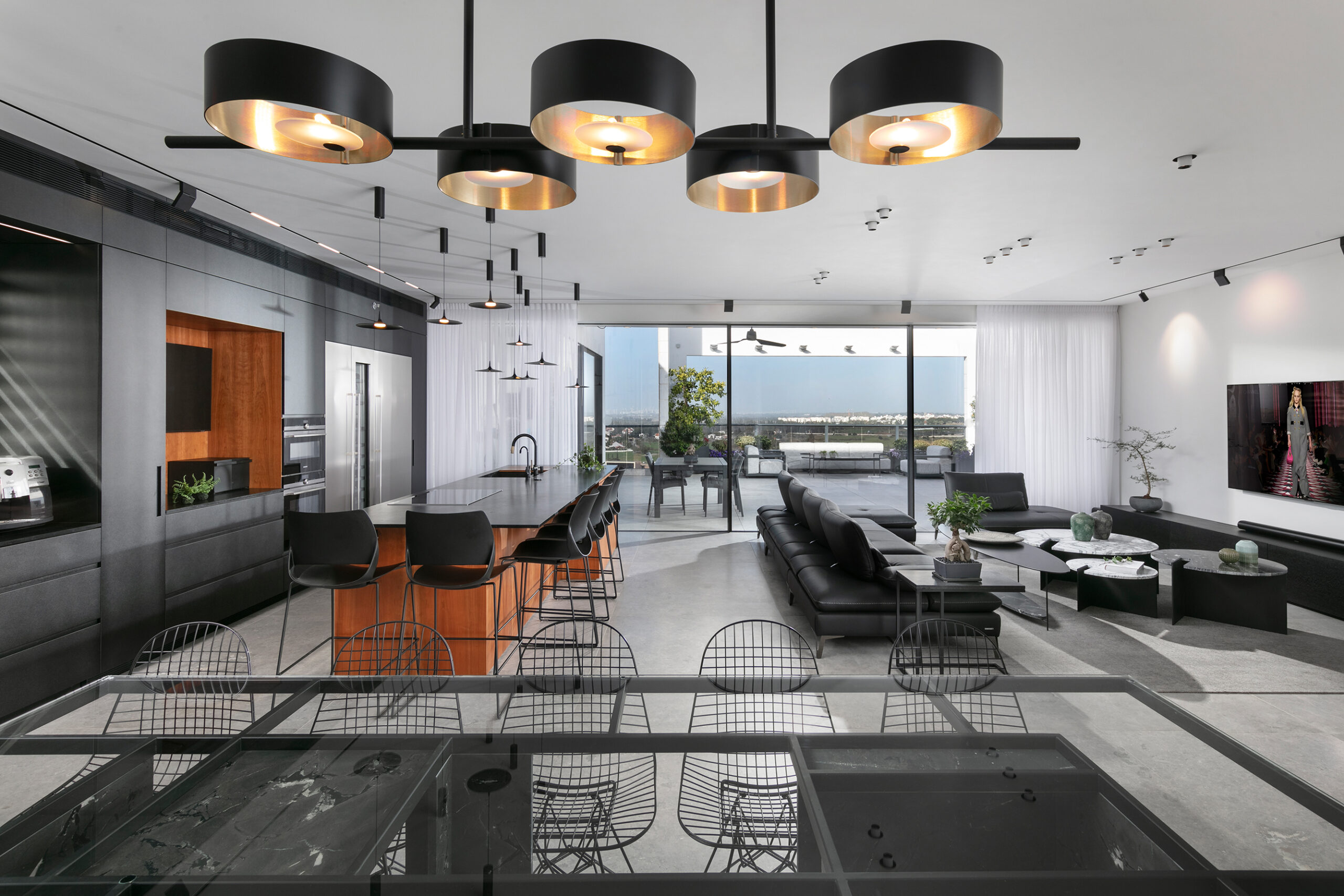 תאורה מגוונת במרחב החברתי