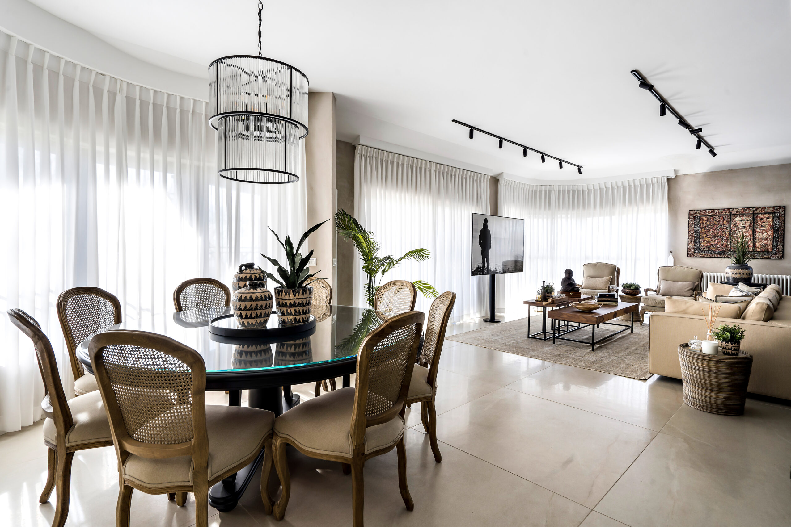 פינת אוכל עגולה