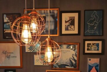 כאן תולים: הרעיונות שיעשו לכם קיר מעוצב ומעניין