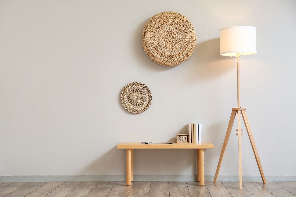 מנורה עומדת