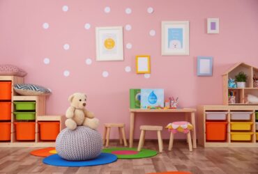 כמו בקטלוג: פתרונות אחסון חכמים שיפנו לכם מקום בחדר הילדים