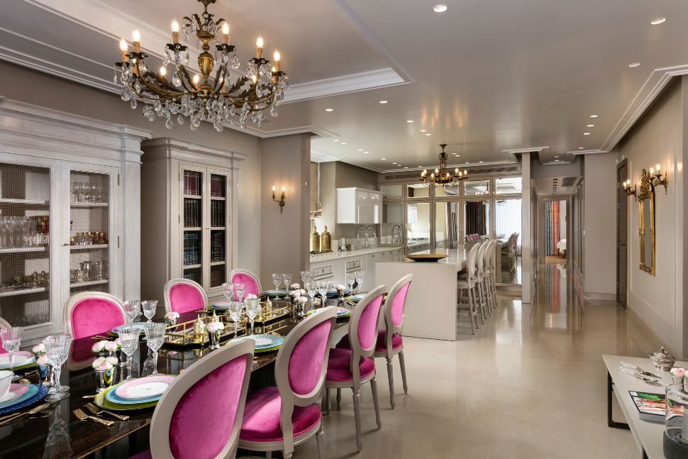 פינת אוכל קלאסי אירופאי