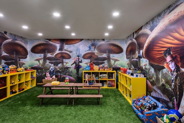 חדר משחקים בקומת מרתף