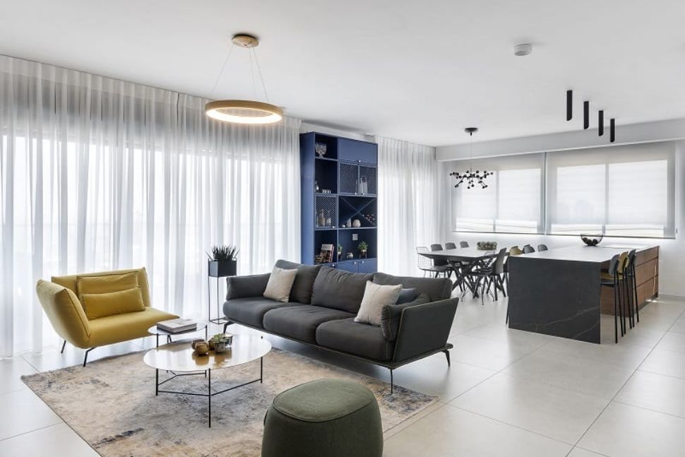 סלון פינת אוכל ומטבח מודרני