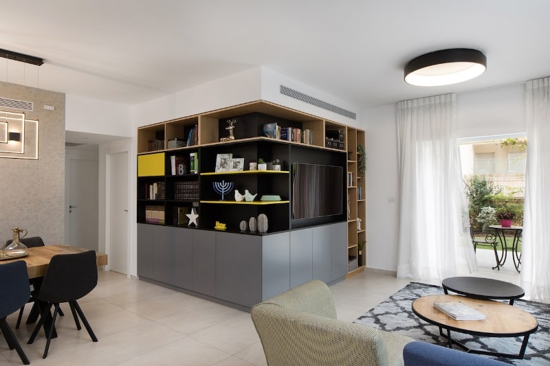 ספריות רבותיי ספריות: הפריט שהפך לאלמנט מפתח בעיצוב הבית ספרייה פינתית