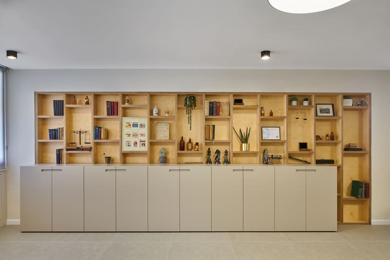 ספריות רבותיי ספריות: הפריט שהפך לאלמנט מפתח בעיצוב הבית ספרייה מעוצבת