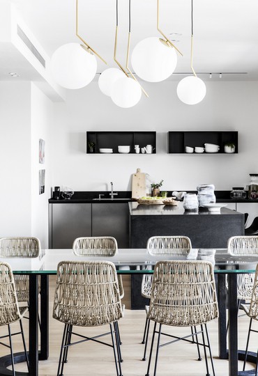 לראות ולהתאהב: דירה לדוגמא בעיצוב נקי