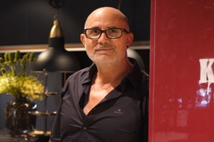 לעצב, לאכול, לאהוב: שיחה עם צביקה חורש