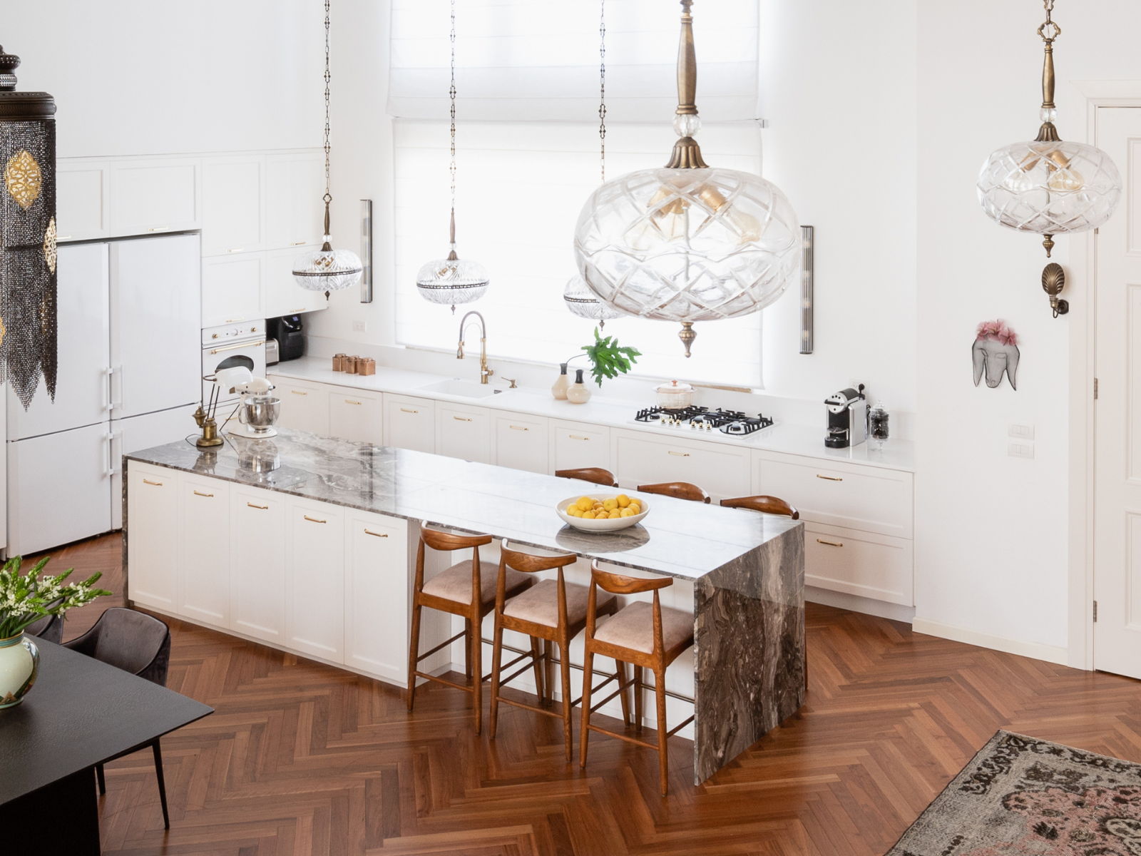 מטבח כפרי בשילוב נגיעות מודרניות