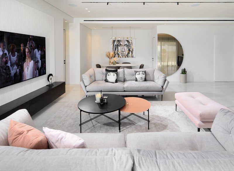 סלון בצבעי פסטל