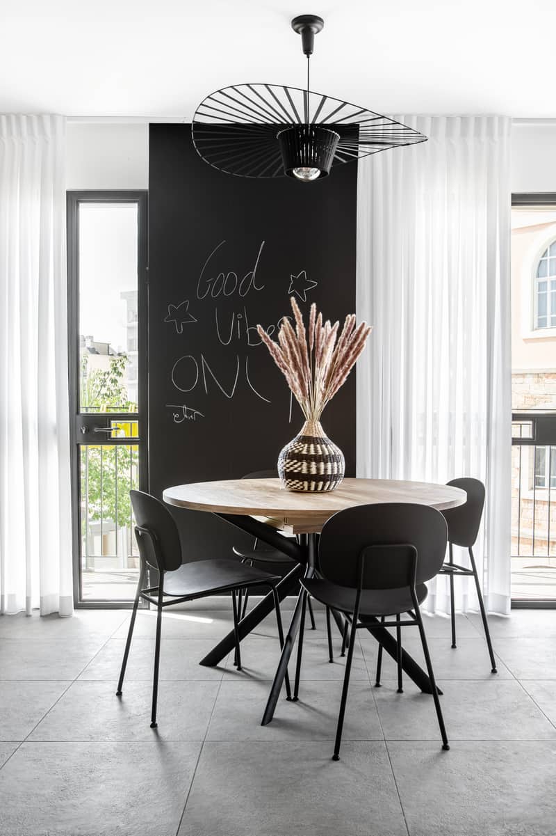 פינת אוכל עגולה