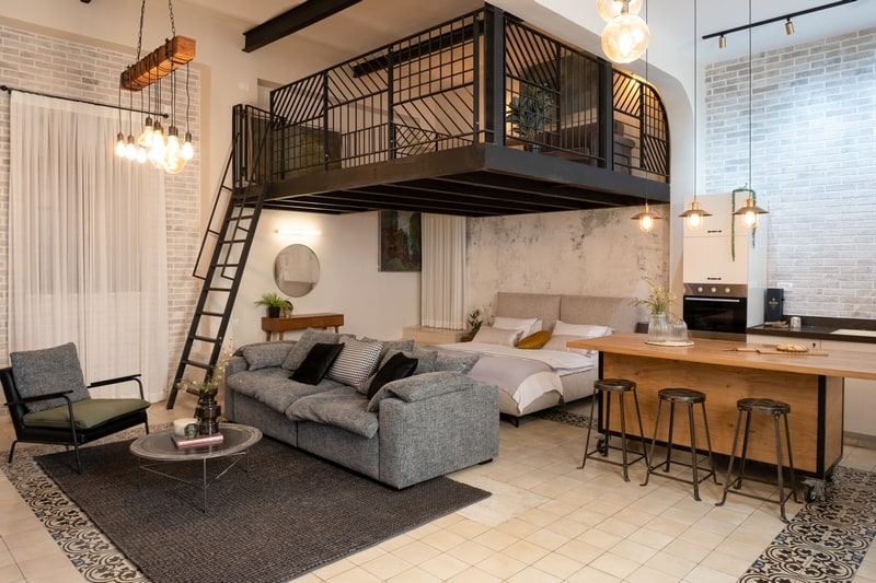 לופט עם גלריה