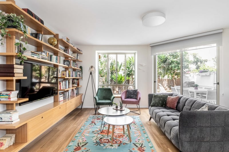 סלון כפרי חם