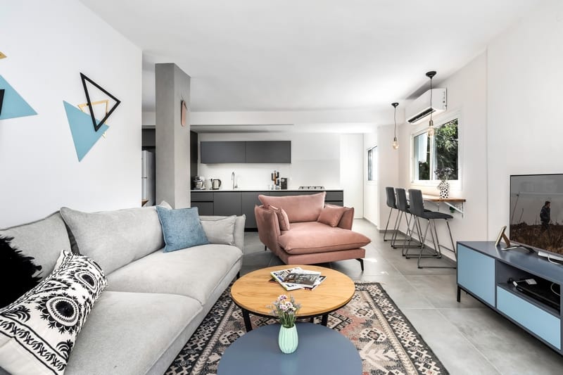 סלון חם צבעוני