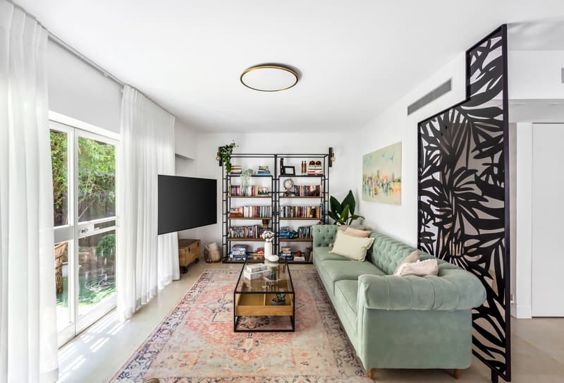 משרבייה בסלון