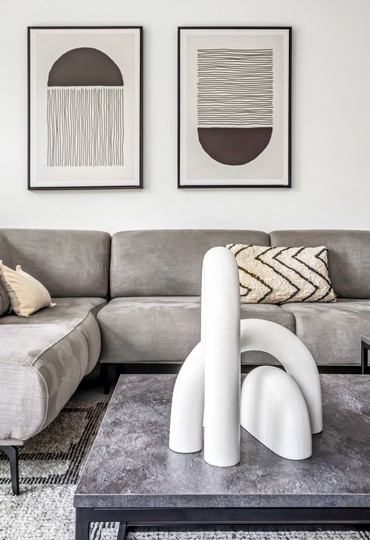 מכוך חשוך לבית מואר ופתוח