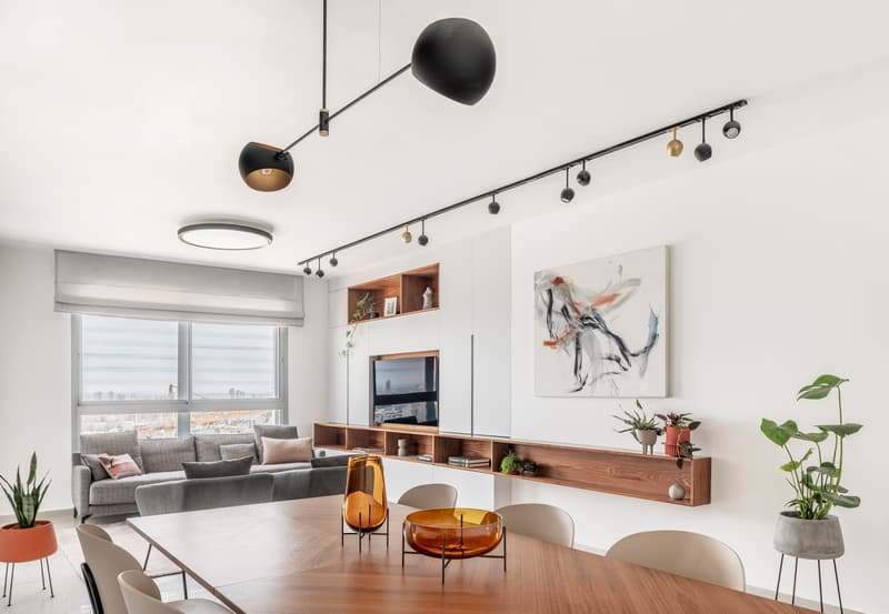 שולחן בפינת אוכל