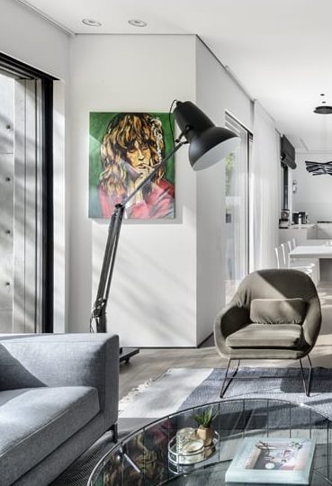 שני בתים בקומפלקס אחד: וילה יוקרתית לשתי משפחות