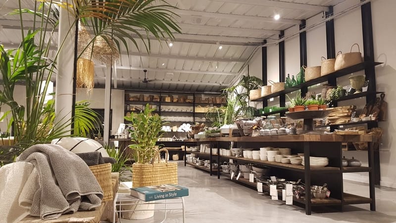 חנות עיצוב חלל מסחרי