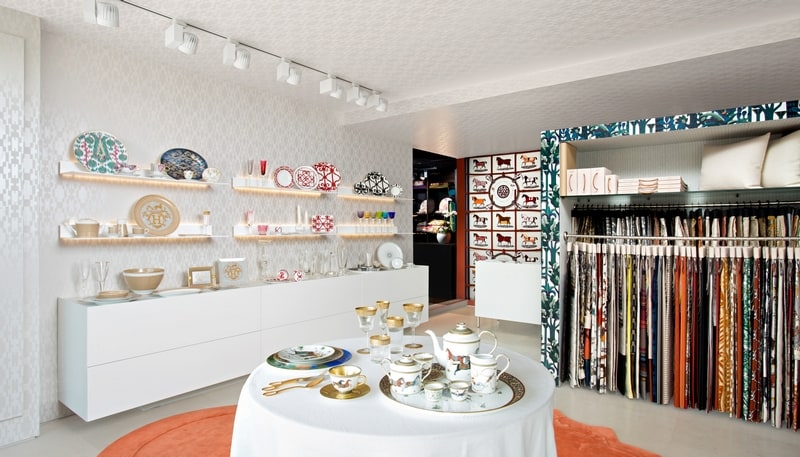 חנות יוקרה חלל מסחרי