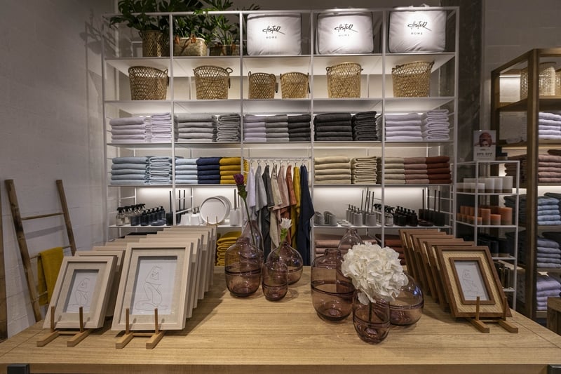 כריות בחנות עיצוב