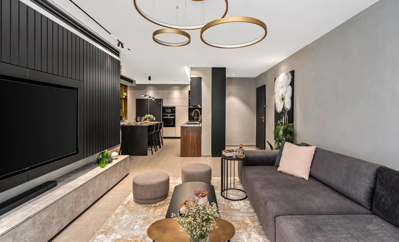 קיר כוח בסלון