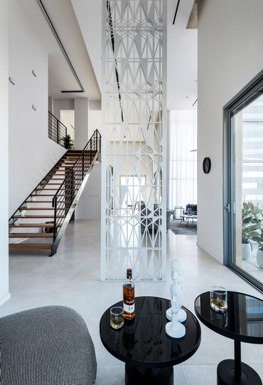 חי ונושם: בית הרמוני בעיצוב זורם