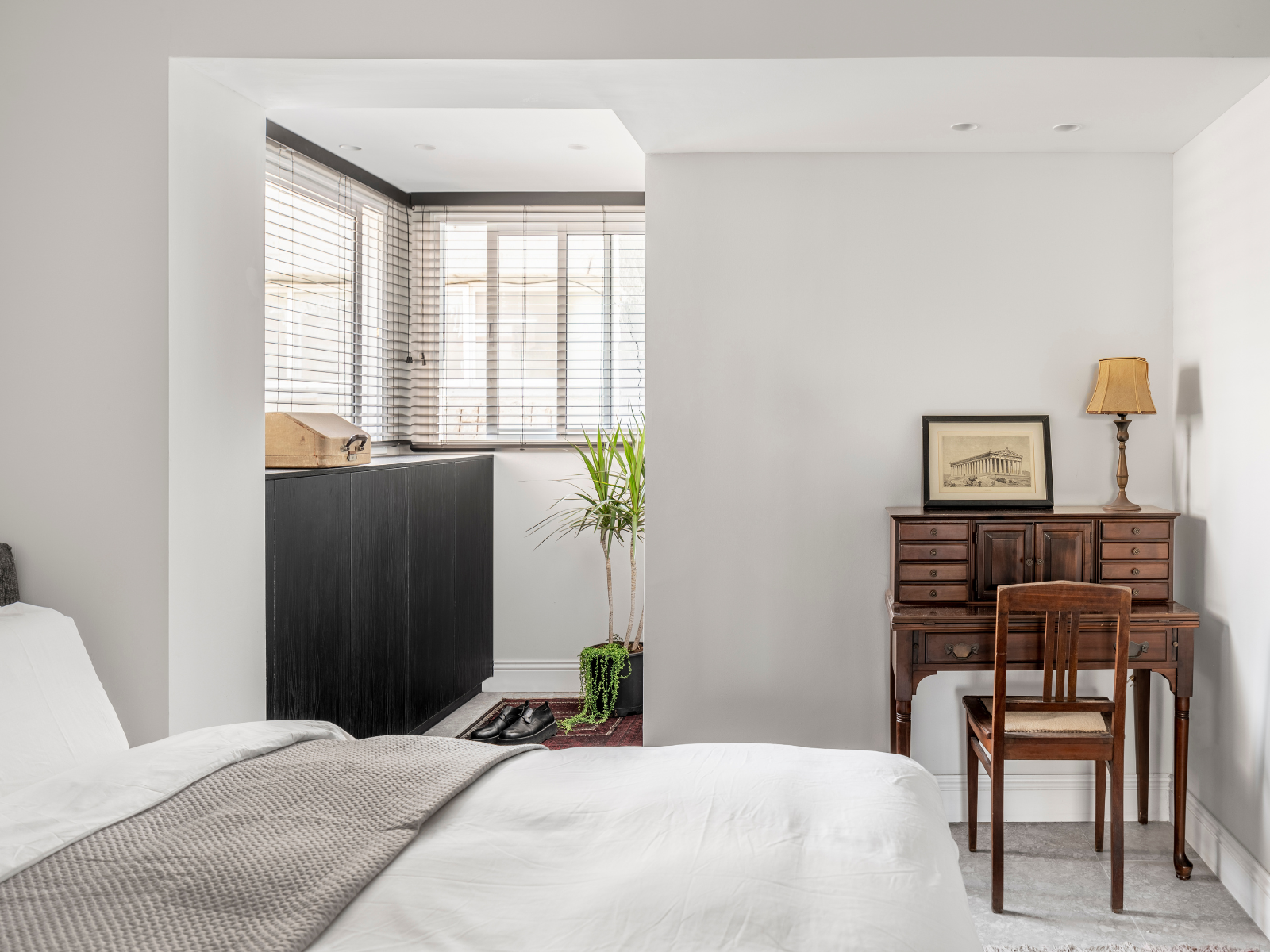 חדר שינה מואר ומרגיע