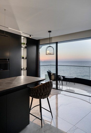 גוד מורנינג תל אביב: אשת האופנה שחיה בדירה בבית מלון