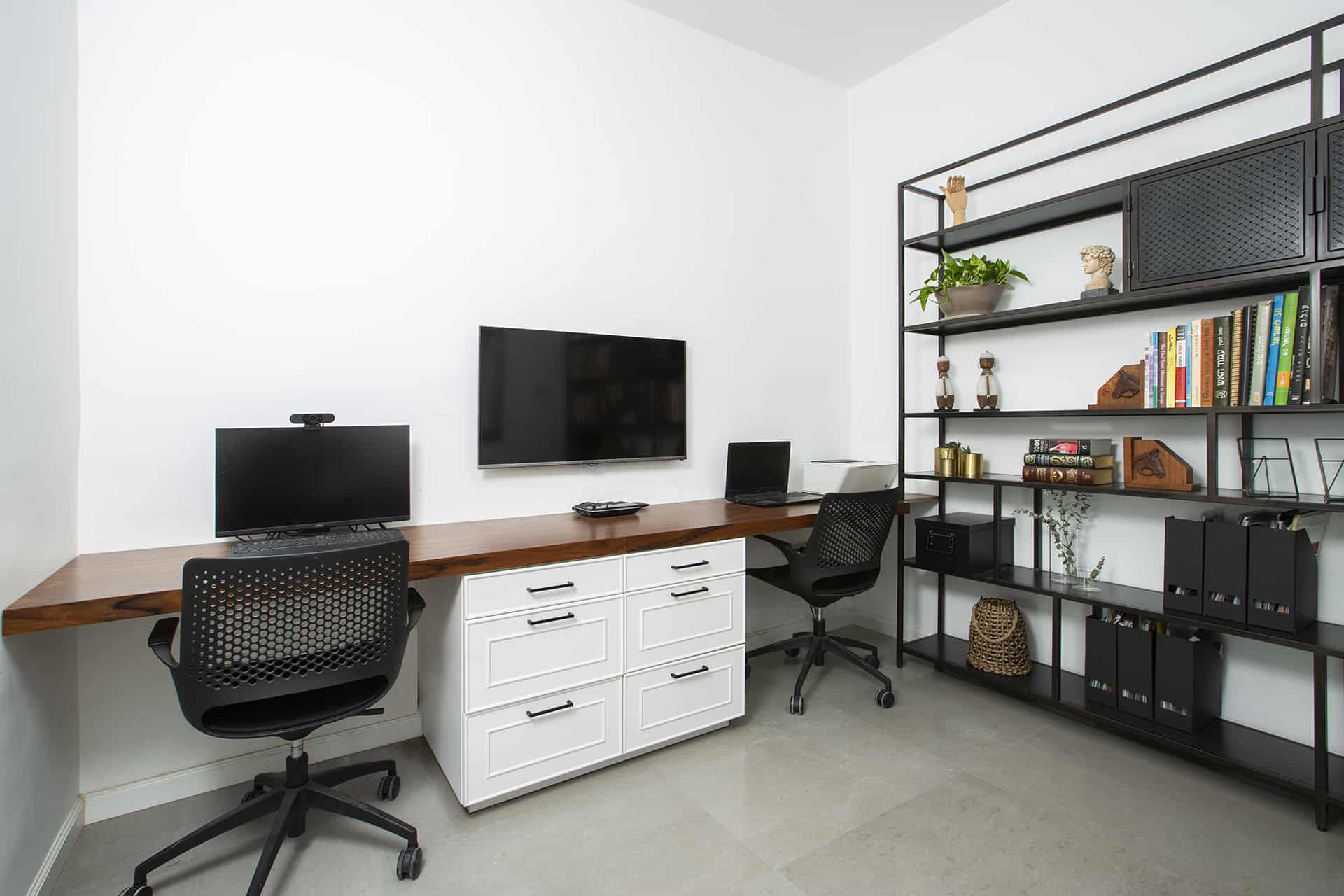 חדר עבודה בממ