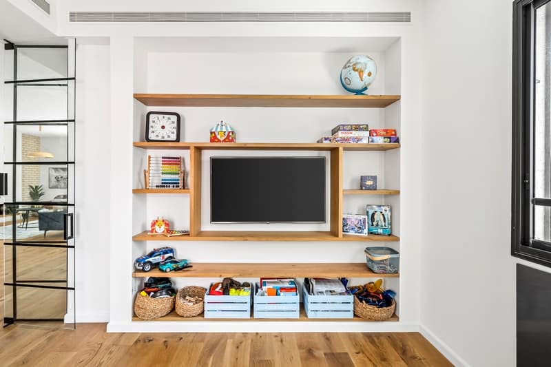 ארון משחקים