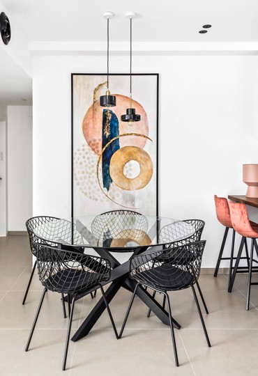 שבע בום: דירה במגדל יוקרתי עם חדר ארונות מהסרטים