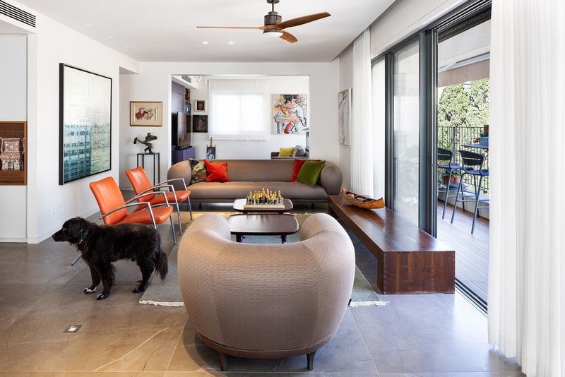 סלון צבעוני