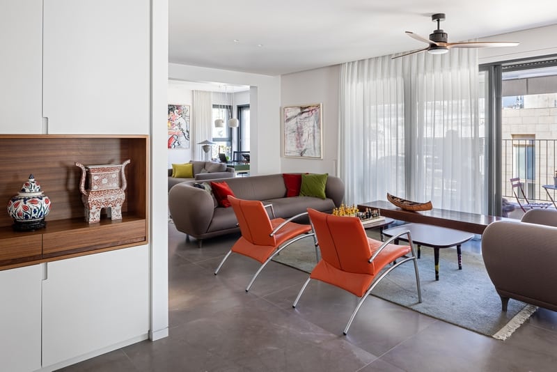 כורסאות כתומות