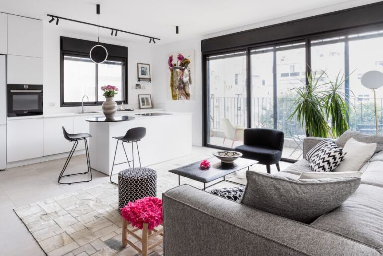 חלל ציבורי בדירה קטנה