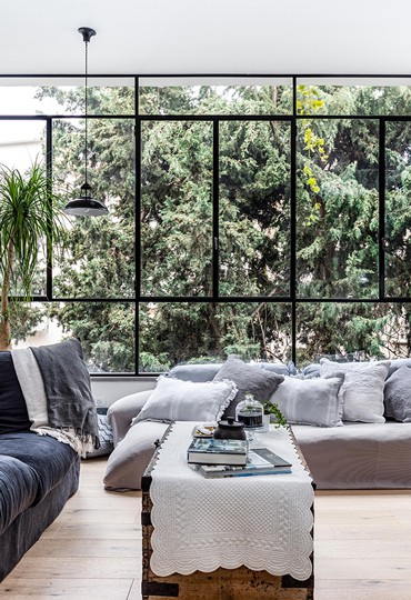 חלומות בקומתיים: אוצרות טבע בבית פרטי ברמת השרון