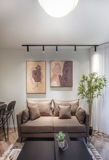 המהפך: כך הפכה דירת נופש קטנה ומוזנחת במרינה הרצליה למעוררת השראה