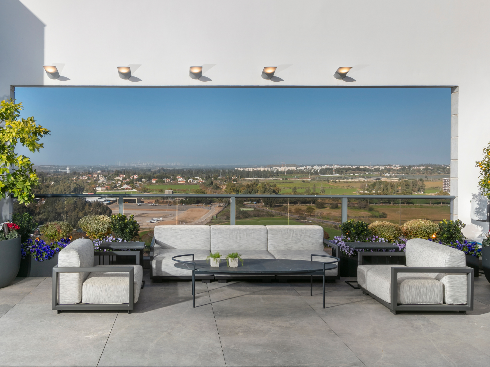 רהוט חוץ בסגנון סלוני