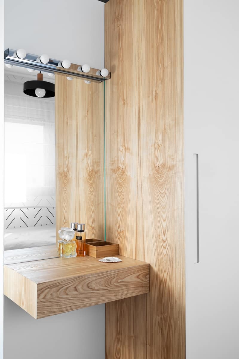 נגרות בחדר הילדה