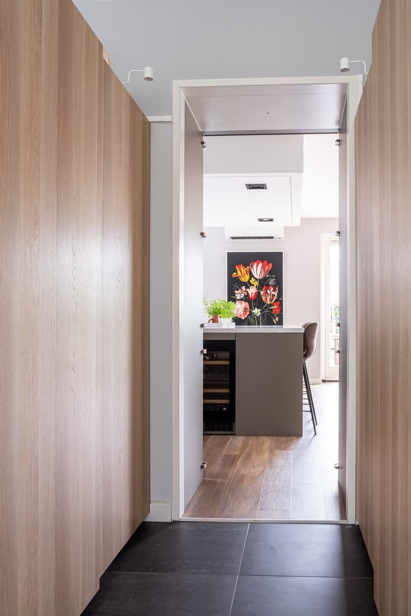 מזווה במסדרון