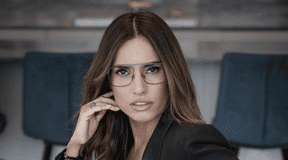 איך באמצעות חומרים אפשר сформулировать стиль עיצוב? שיחה עם המעצבת קרן אלבוים בилиלם הקונספט של נגב