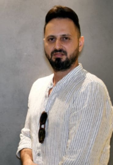 איך באמצעות חומרים אפשר לגבש סגנון עיצוב ? שיחה עם המעצב יוסי חיון באולם הקונספט של נגב