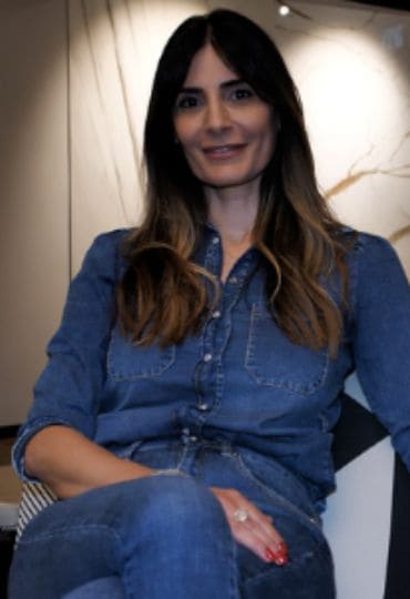 איך באמצעות חומרים אפשר לגבש סגנון עיצוב? שיחה עם המעצבת סיגל מלכה באולם הקונספט של נגב