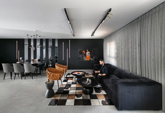 דבר אליי בצבעים: דירת יוקרה מפנקת בצבעוניות מונוכרומטית מהפנטת