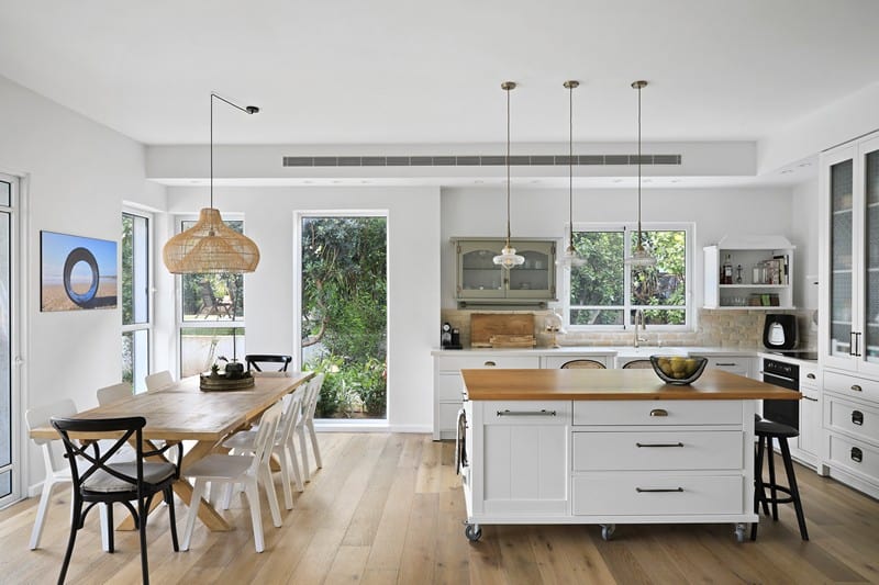 מטבח ופינת אוכל