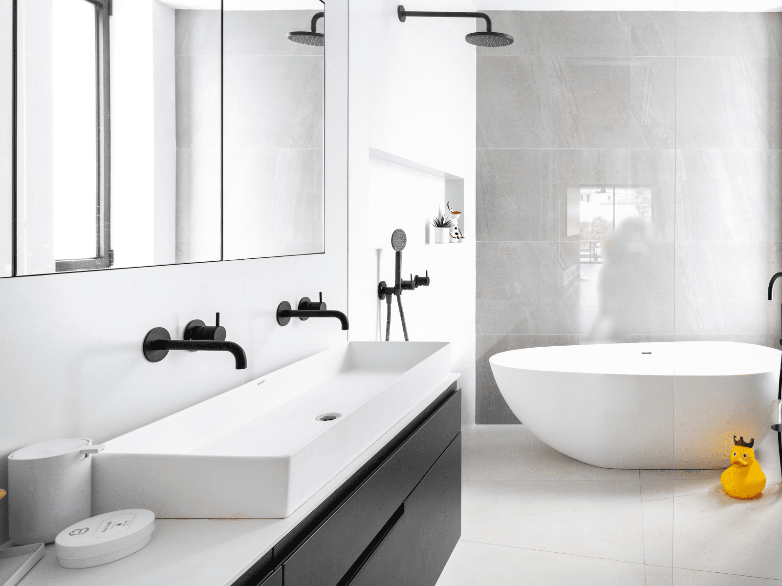 חדר רחצה ילדים