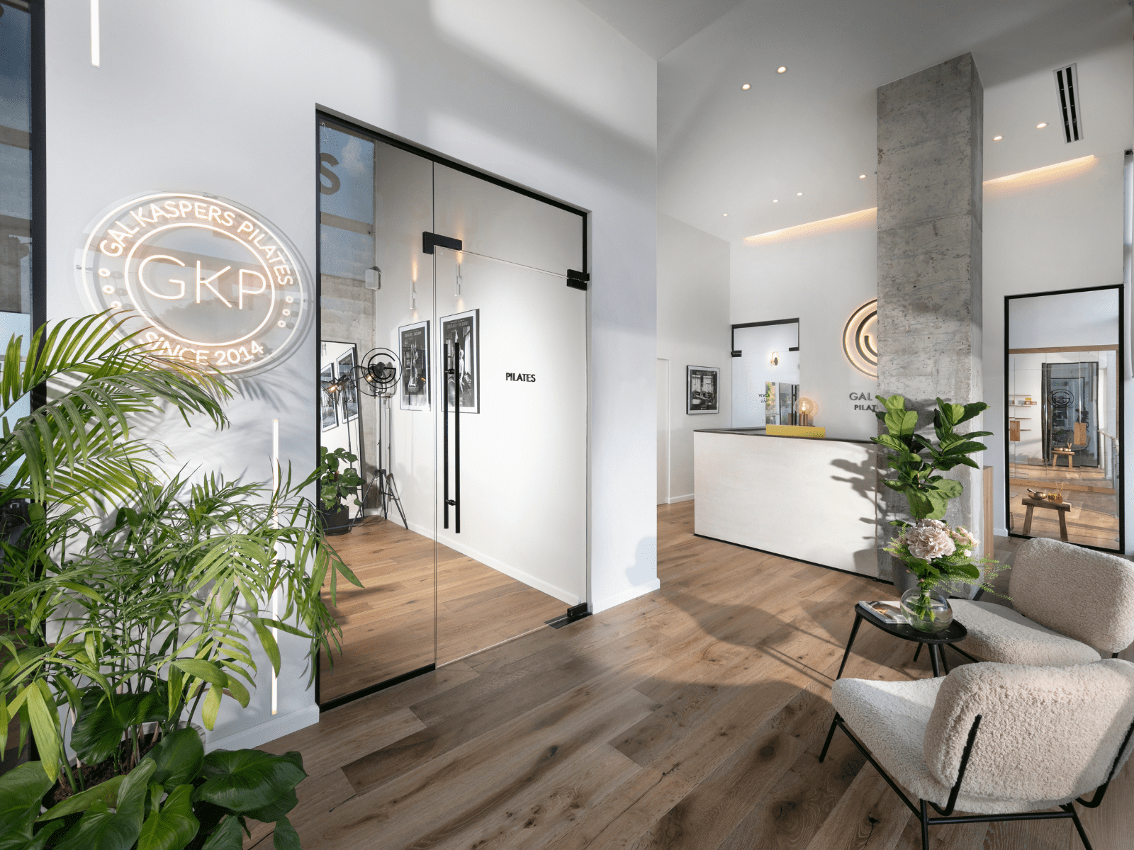 עמדת קבלה מכון פילאטיס