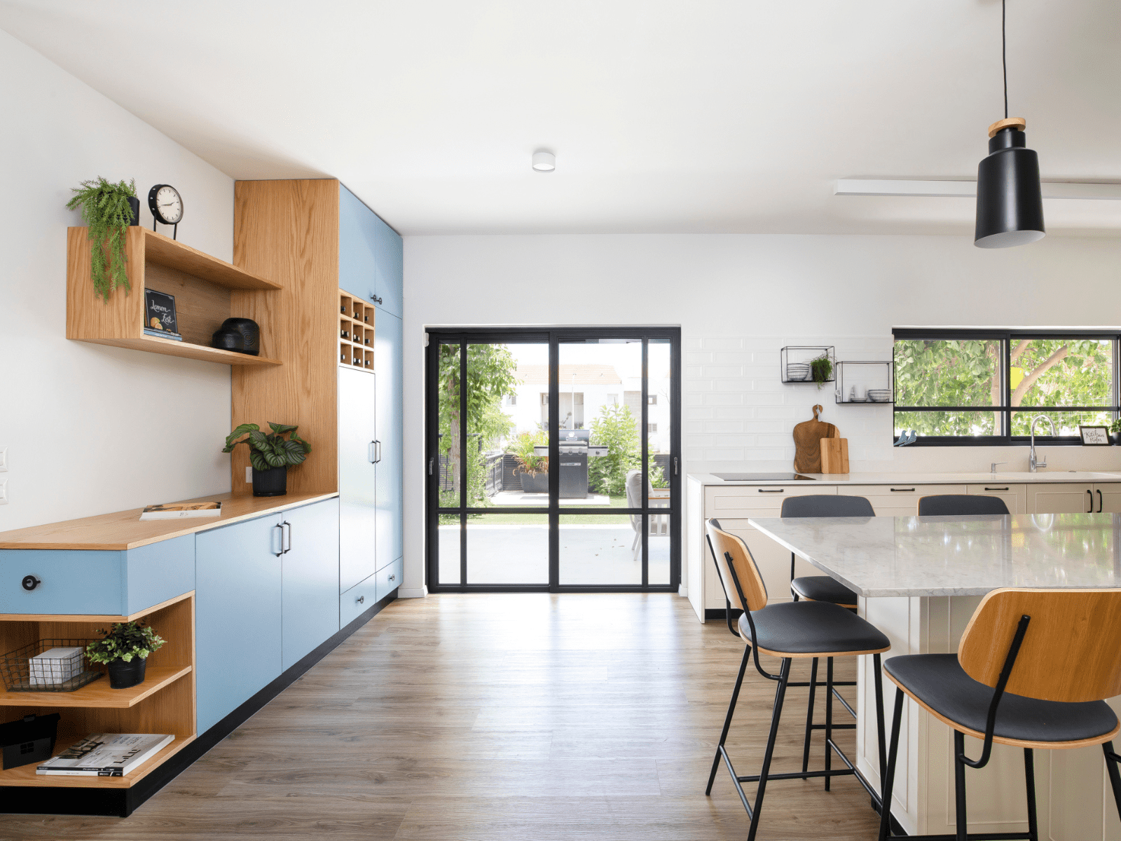 מטבח וארון רב תכליתי -הבית הישן