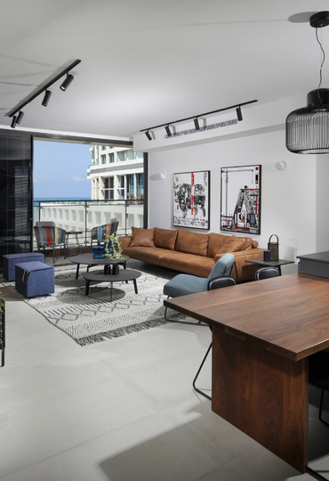 עיצוב דירת נופש מול הים: גרים בדרום, נופשים במרכז